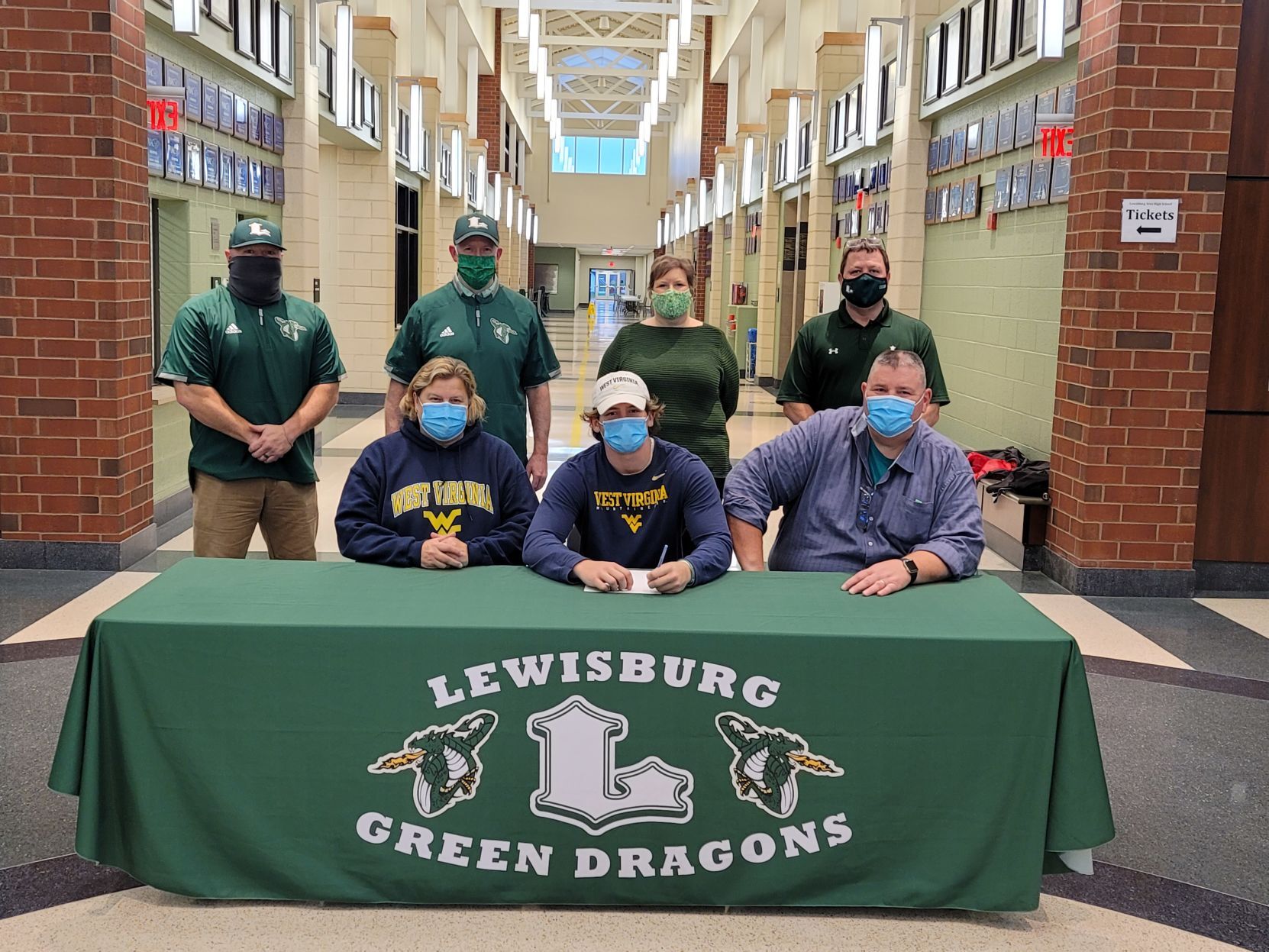 Lewisburg standout commits to W.Va.